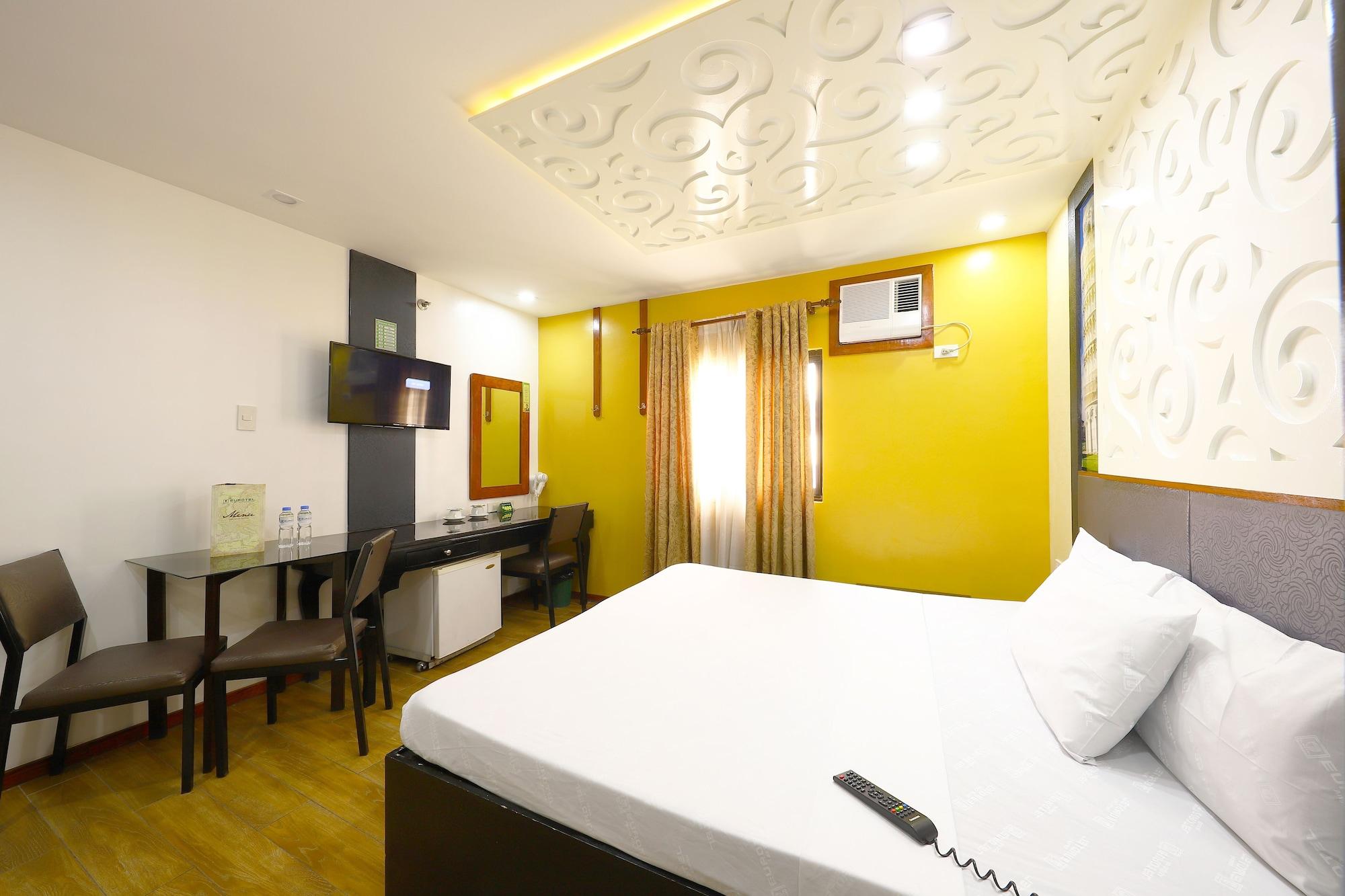 Eurotel North Edsa Кесон-Сити Экстерьер фото