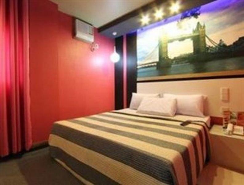 Eurotel North Edsa Кесон-Сити Экстерьер фото