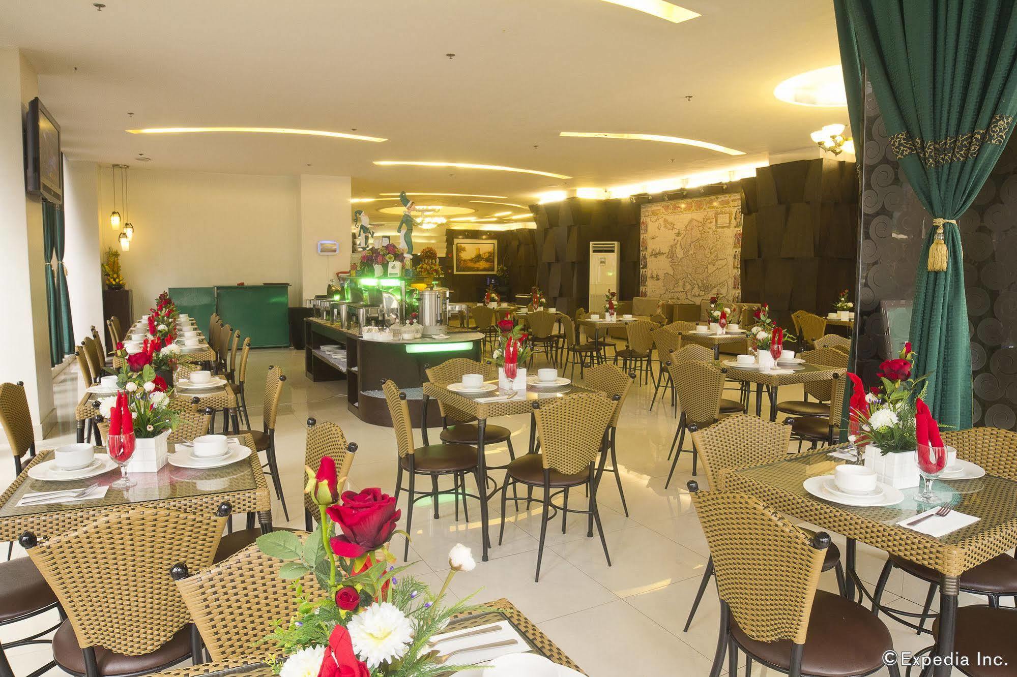 Eurotel North Edsa Кесон-Сити Экстерьер фото